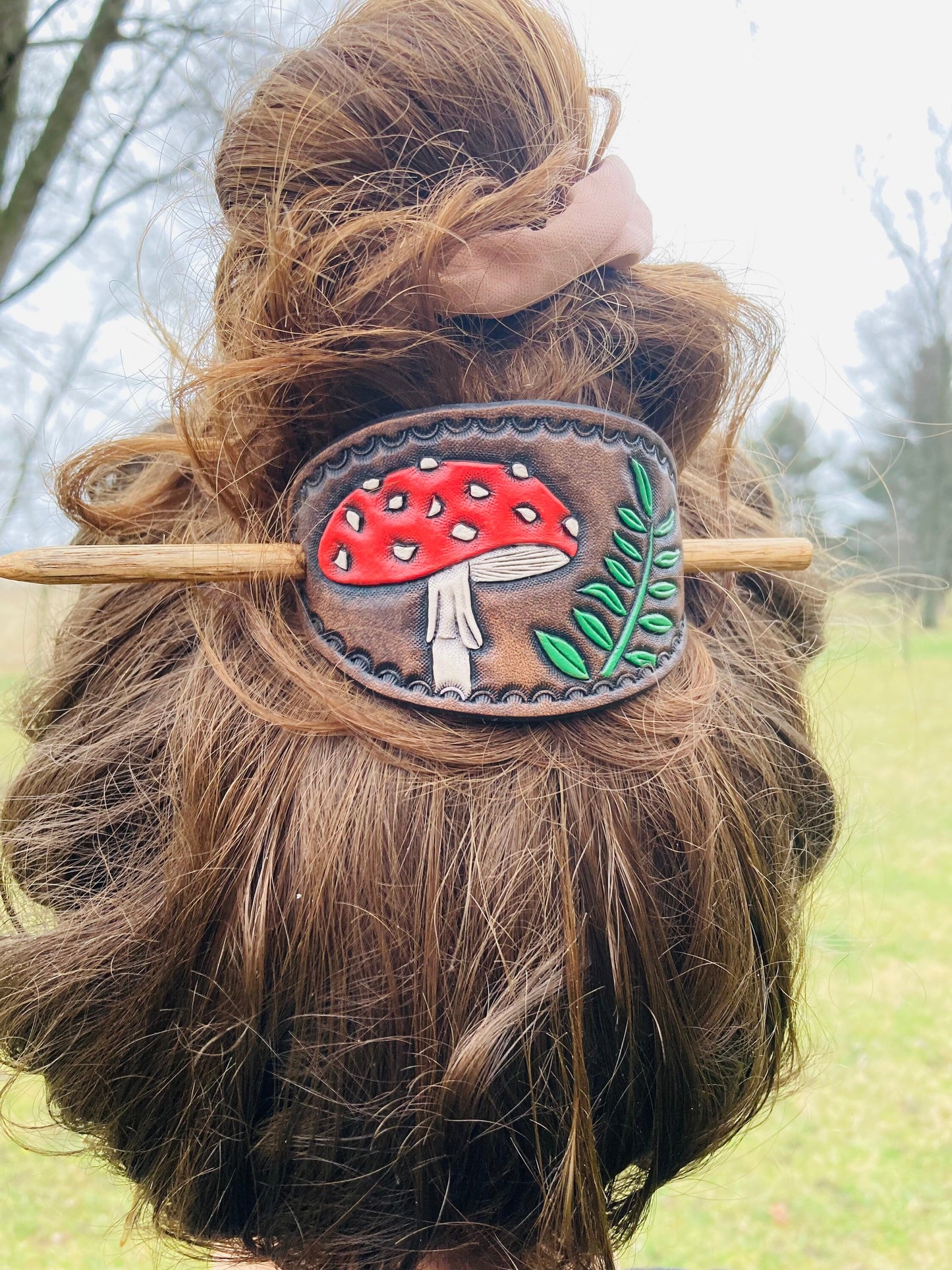 Hair Barrette: Amanita & Leaf