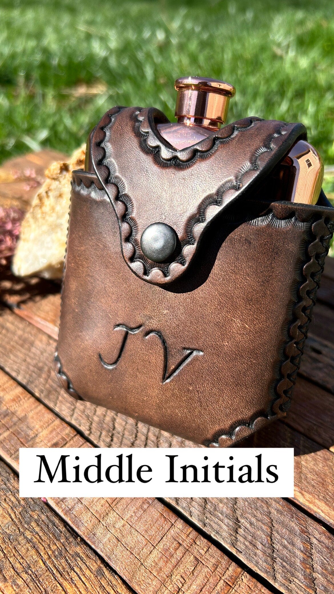 Flask: Tooled Border