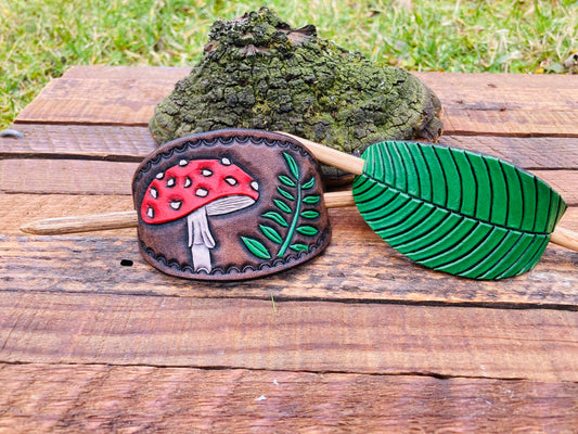 Hair Barrette: Amanita & Leaf
